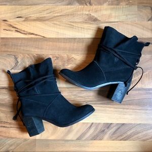 TOMS Mila Black Suede Laced Cord Leather Boots 8.5